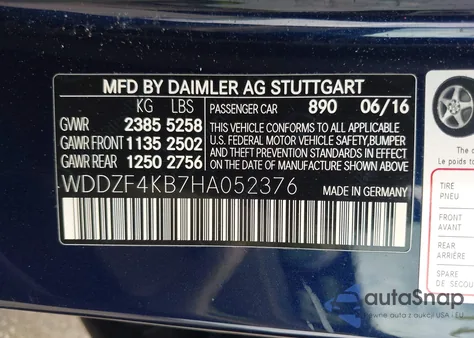 2017 Mercedes-Benz E 300 4Matic z USA, uszkodzony, nr VIN WDDZF4KB7HA052376